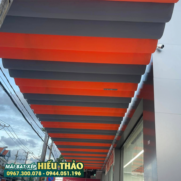Mái Xếp Che ShowRoom
