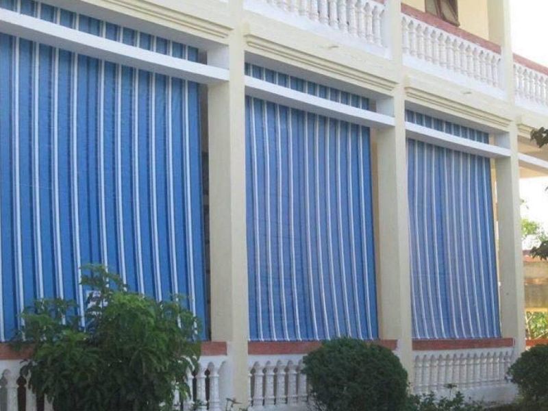cách lắp bạt che nắng mưa tự cuốn